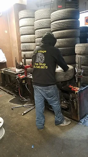 juarez-village-tire-shop-2
