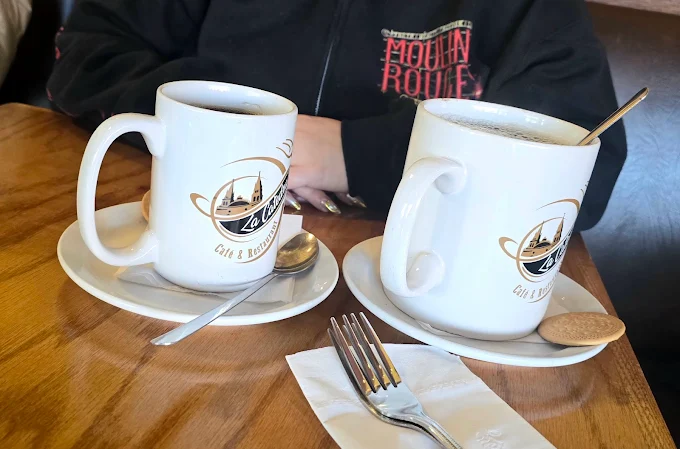 la-catedral-cafe-restaurant-2